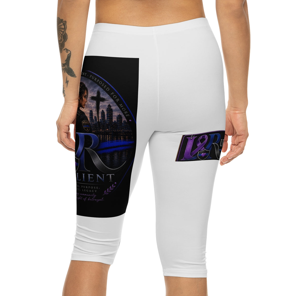 Women’s Capri Leggings (AOP)